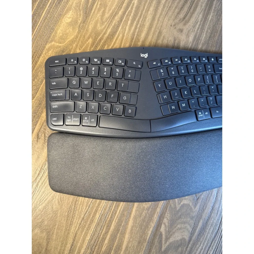 Logitech ERGO K860 Wireless Keyboard Graphite Split Ergonomic Bluetooth Dongle